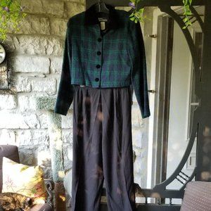 Women's pantsuit